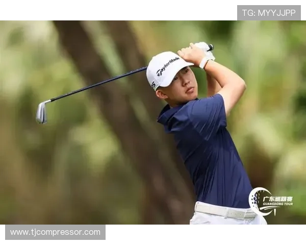 [高尔夫]广巡声扬杯仝扬七杆大胜 与许凌组队加冕配对赛冠军.
