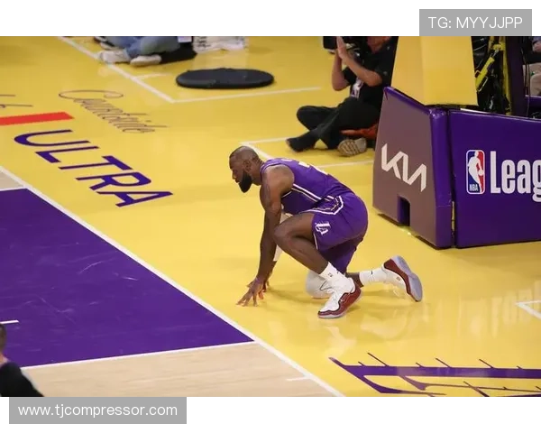 雷迪克坦言詹姆斯独撑进攻难防 雷迪克坦言詹姆斯独撑进攻难防